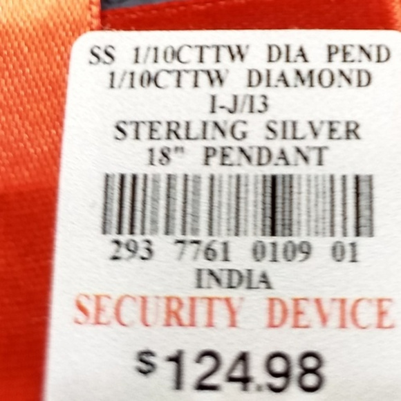 Diamond 1/10CT TW Diamond Sterling Pendant NIB - Picture 3 of 4